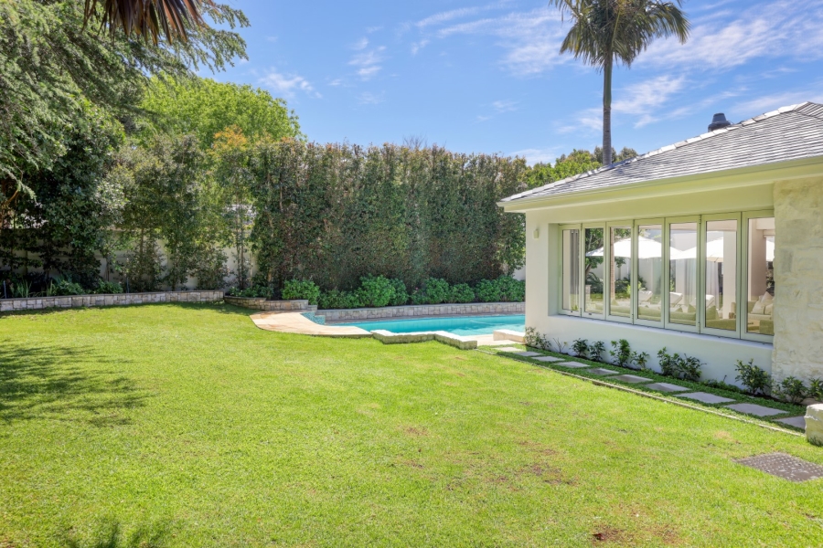 5 Bedroom Property for Sale in Constantia Western Cape